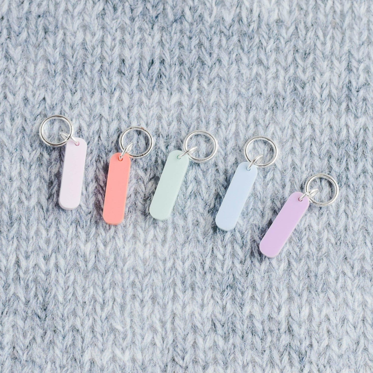 Set of 5 Acrylic Stitch Markers - Pastel Bar Stick