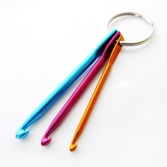 Emergency Mini Crochet Hooks with 3 Sizes