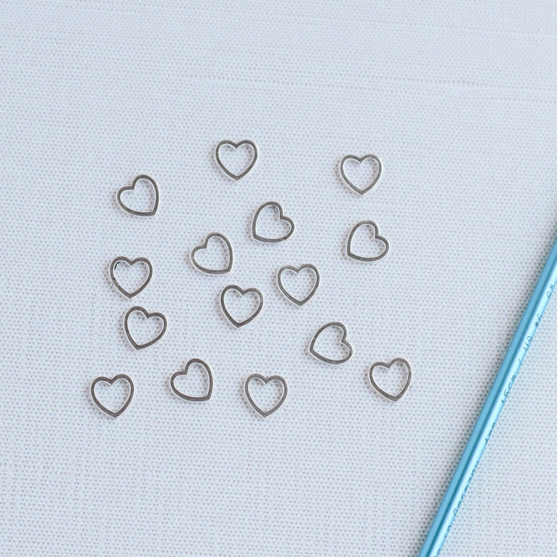 Set of 15 Heart Stitch Markers, Heart Shaped Stitch Markers, Snag Free Stitch Markers, Small Metal Stitch Markers