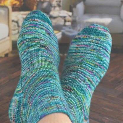 BASIC FINGERING Socks Knitting Pattern | PDF Socks Knitting Pattern | Fingering weight yarn | Double Point Socks | Knitting Pattern