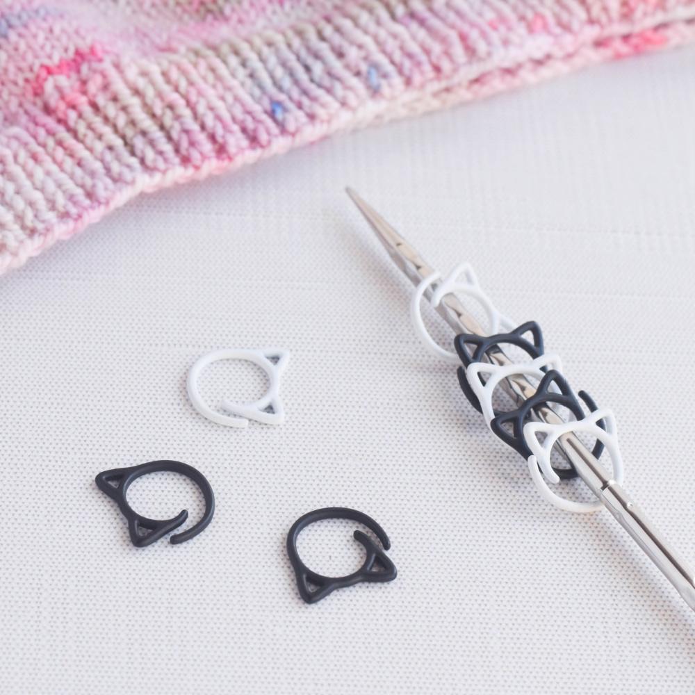 Set of 8 Removable Cat Stitch Markers - Black & White - Cat Lover Stitch Markers, Snag Free Stitch Markers, Small Stitch Markers, Split Ring