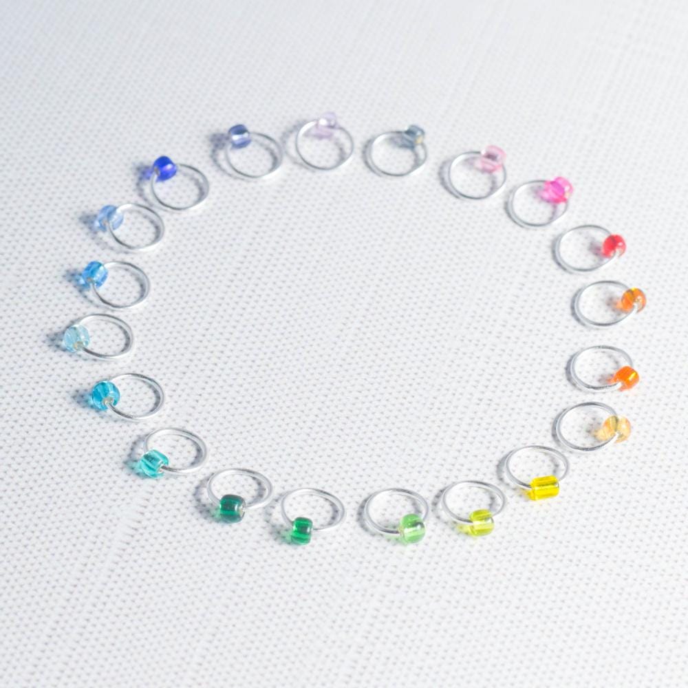 Set of 20 Snag Free Ring Stitch Markers - Small Rainbow - Beaded Stitch Markers Small Metal Stitch Markers