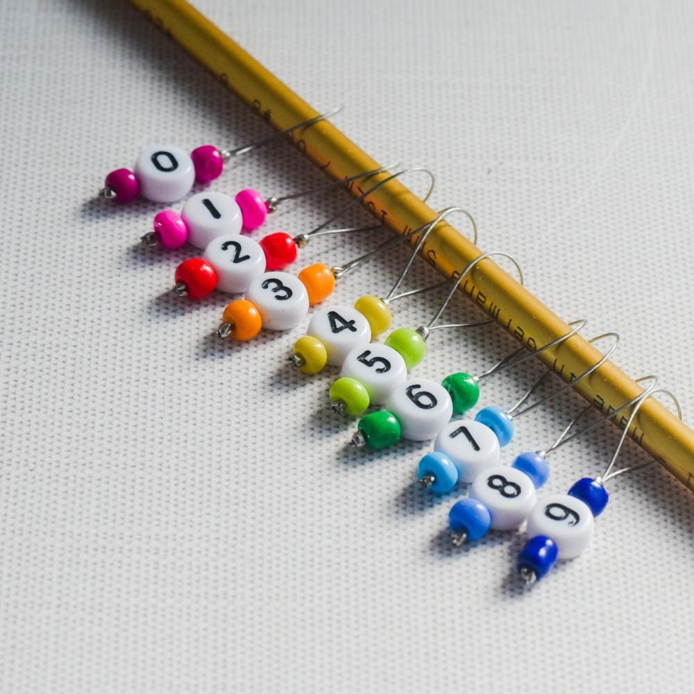 Set of 10 Stitch Markers - 0-9 Rainbow - Cast On Counting Numbers, Row Counter Stitch Markers, Snag Free Stitch Markers