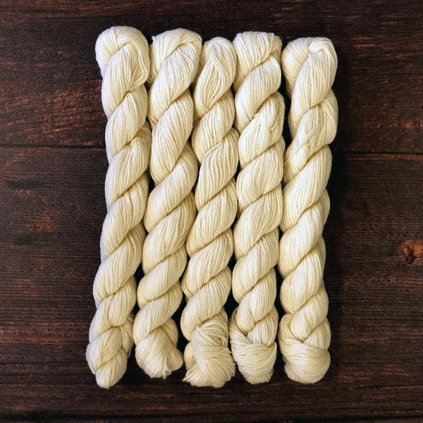 Natural Undyed Fingering Mini Skein - Fingering weight yarn superwash merino, nylon - 20g, 92 yards