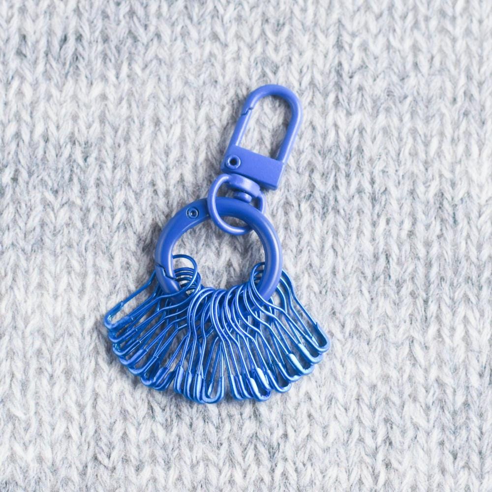 Stitch Marker Holder + 20 Bulb Pin Markers, Progress Keepers for Knitting / Crochet - Locking Stitch Markers