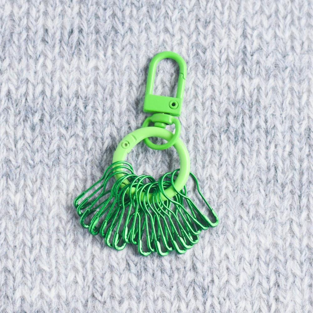 Stitch Marker Holder + 20 Bulb Pin Markers, Progress Keepers for Knitting / Crochet - Locking Stitch Markers