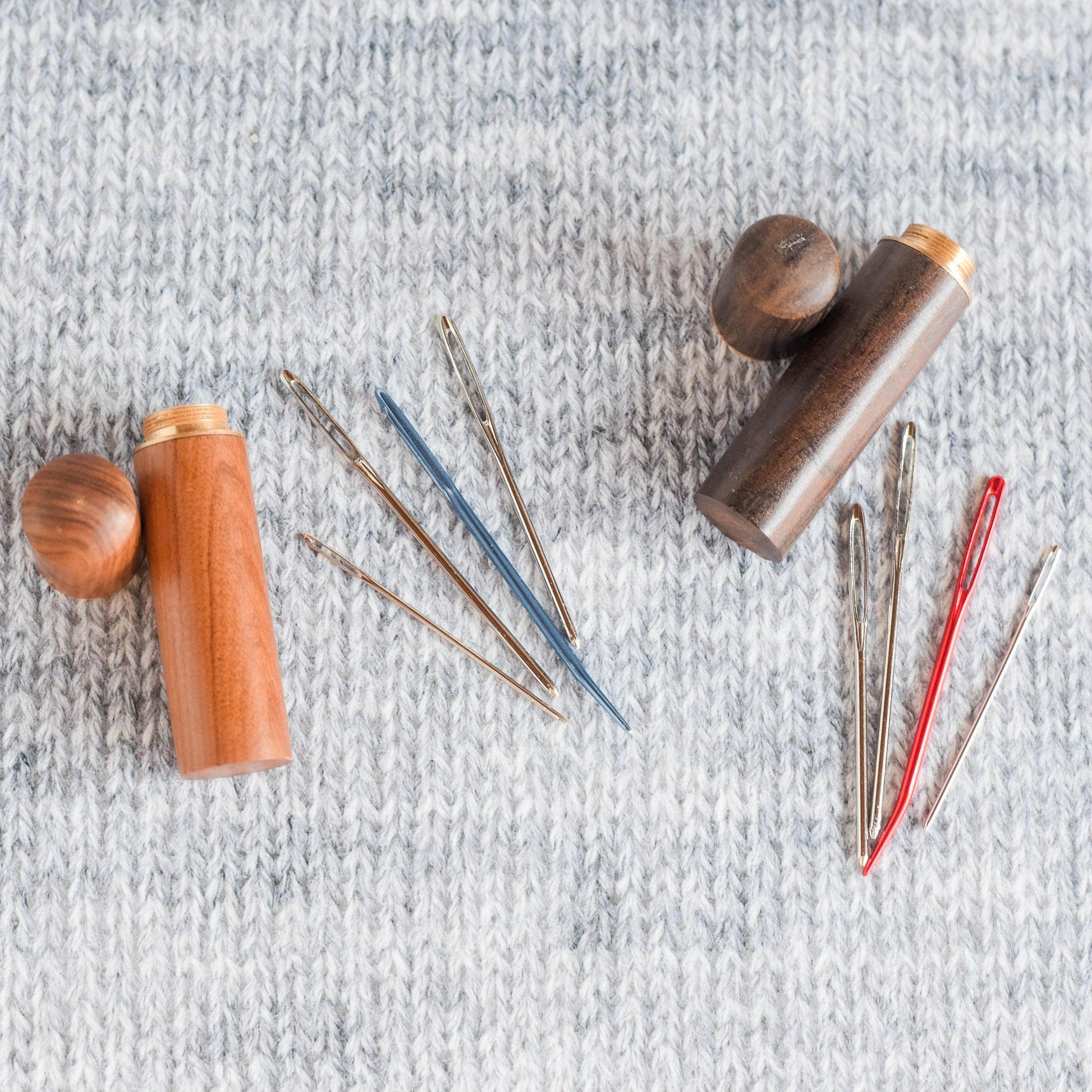 Wooden Tapestry Needle Case with Darning Needles, Bent Needle, Storage Case, Wood Case, Darning Needles for Knitting and Crochet